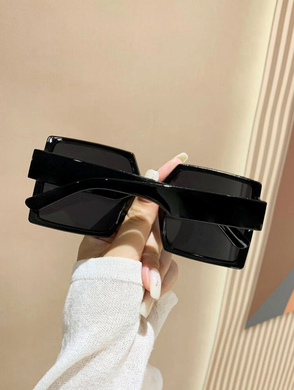 Large Squared Frame Sunglasses